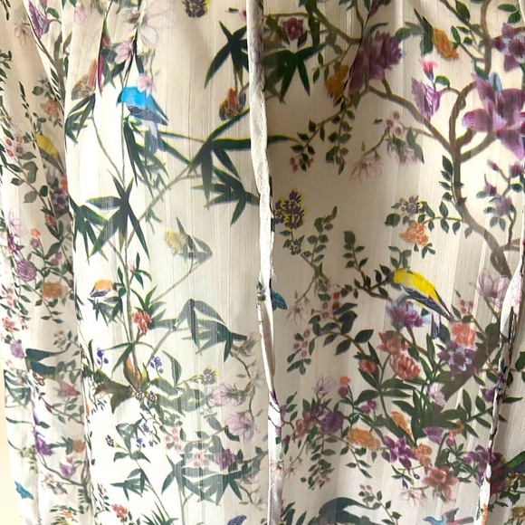 H&M Women’s Cream Birds And Floral Long Sleeve Sheer Peasant Blouse Size 8 - Picture 5 of 7